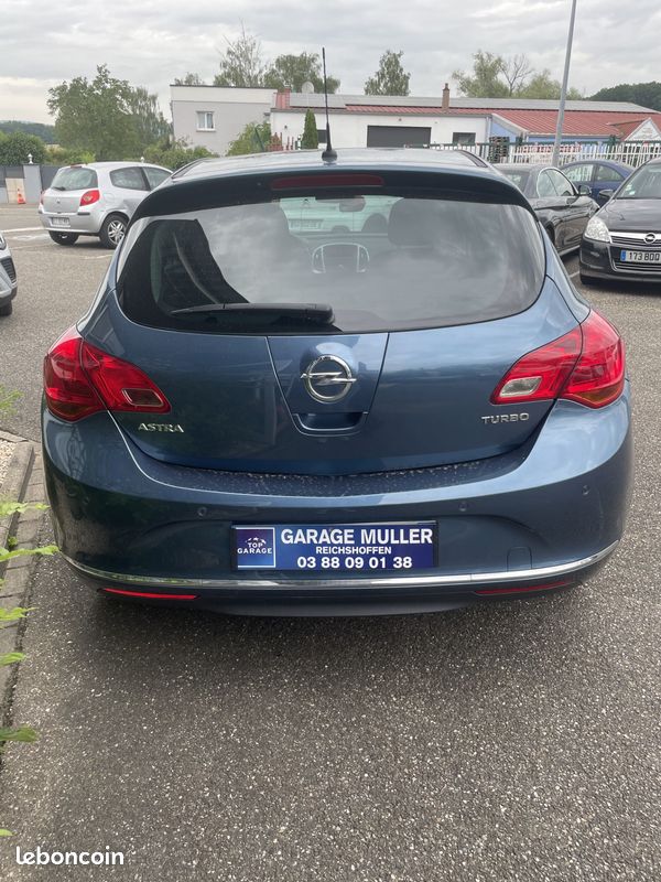 Opel Astra 1.4 TURBO 140CH (image 3)