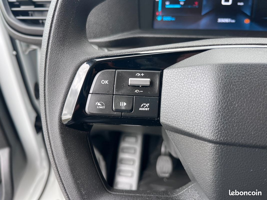 Citroen jumpy vu 2.0 bluehdi 145 ch m pack premium connect (image 29)