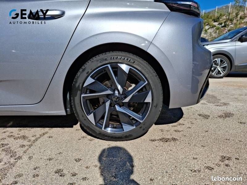 Peugeot 308 PureTech 130ch S&S EAT8 Allure Pack (image 11)