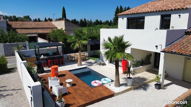 Maison 7 pièces 163 m² · à Grans · 163 m² · 639 000 €