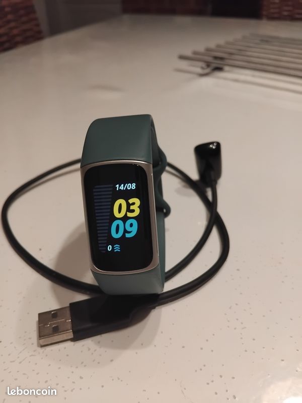 Montre google fitbit garge 5 (image 1)