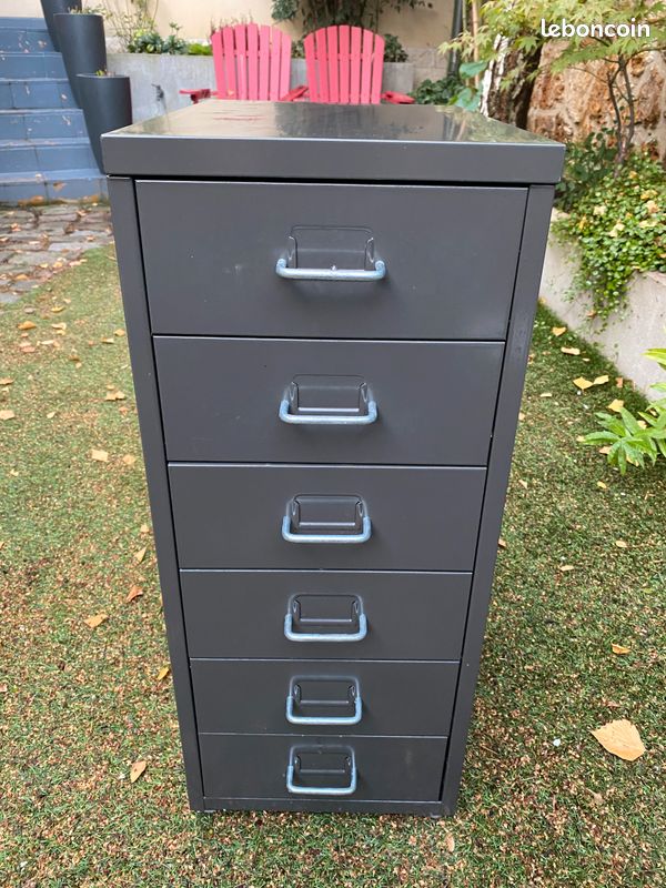 Meuble gris à tiroirs en métal Ikea (image 1)
