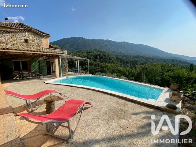 Maison 8 pièces 192 m² · à Buis-les-Baronnies · 192 m² · 590 000 €