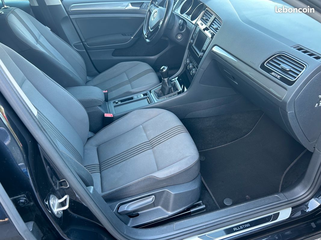 VW GOLF VII 1.6L TDI BLUEMOTION TECHNOLOGY ALLSTAR 110 ch (image 9)