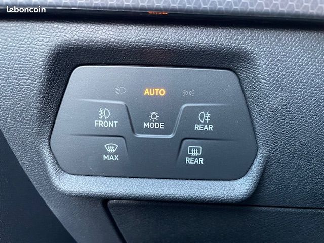 Seat Leon IV 1.5 ETSI 150 DSG7 SPECIAL EDITION (image 20)