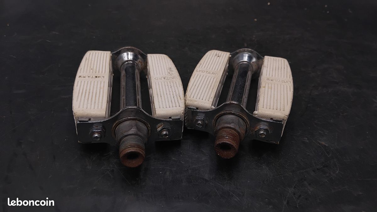 Paire De Pédales Vélo Anciennes Lyotard – Modèle Vintage (gauche/droite) 14/125