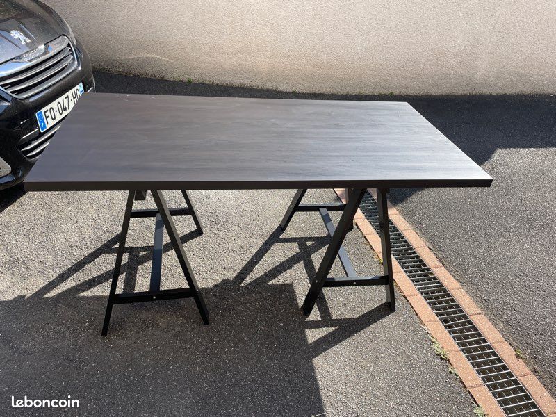 Bureau sur tréteaux IKEA (image 1)