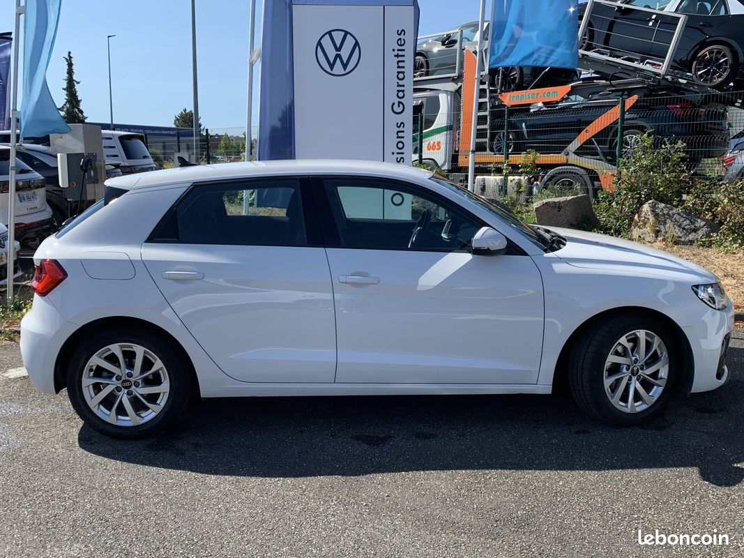 AUDI A1 Sportback 30 TFSI 110 ch S tronic 7 Business line (image 5)
