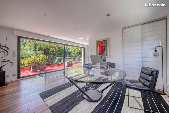 Villa 7 pièces 230 m² — 12