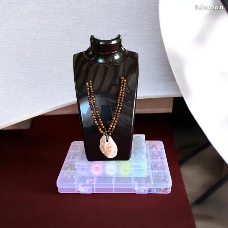 Collier en Pierre Œil de Tigre et Pendentif Coquillage Naturel. Fait Main . Atelier Nature Claudia ✨ (image 2)