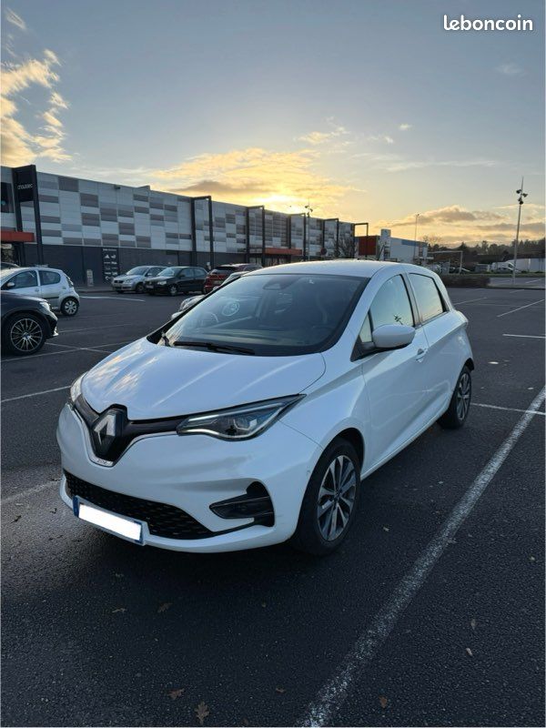 Lightnin R135 Renault Zoé R135 intens - Voitures