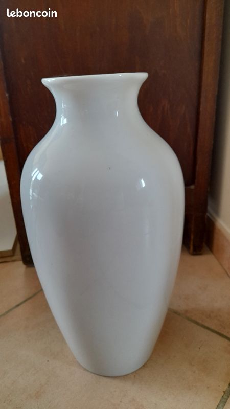 Vase blanc (image 1)