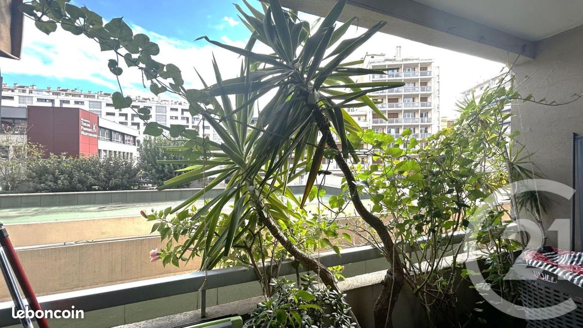 Appartement 4 pièces 73 m² · à Toulon · 73 m² · 150 360 €