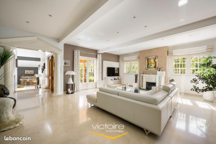 Maison 5 pièces 227 m² — 4