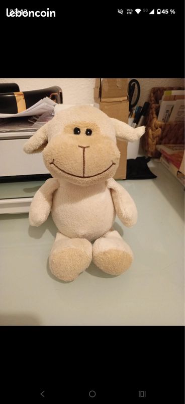 Peluche mouton (image 1)