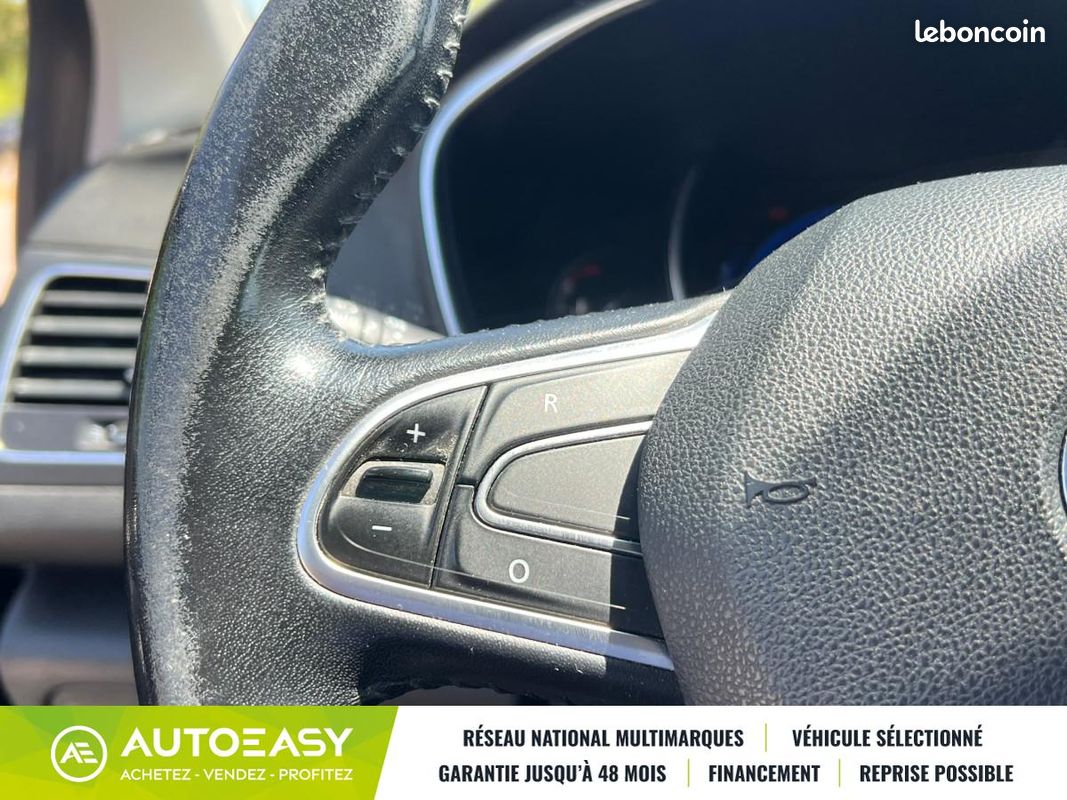 Renault Megane 1.2 TCE 100ch ENERGY LIMITED (image 22)