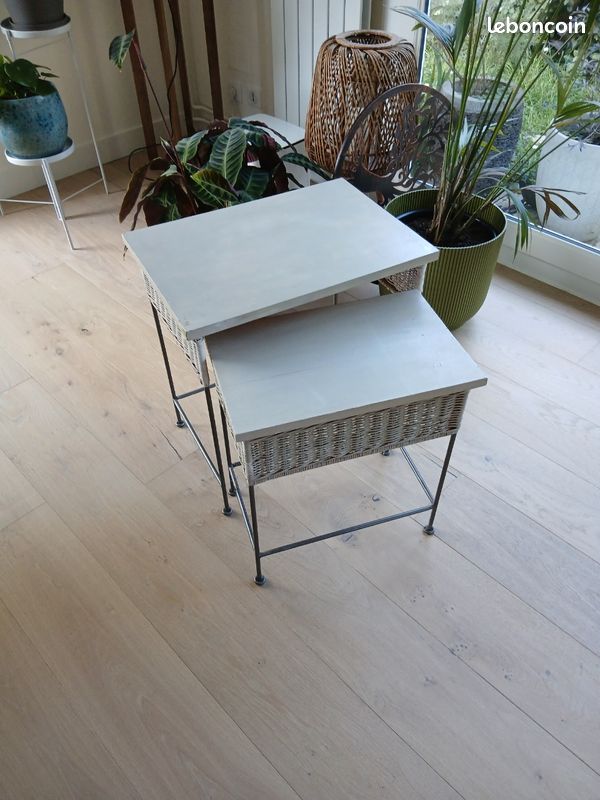 Table gigogne (image 1)