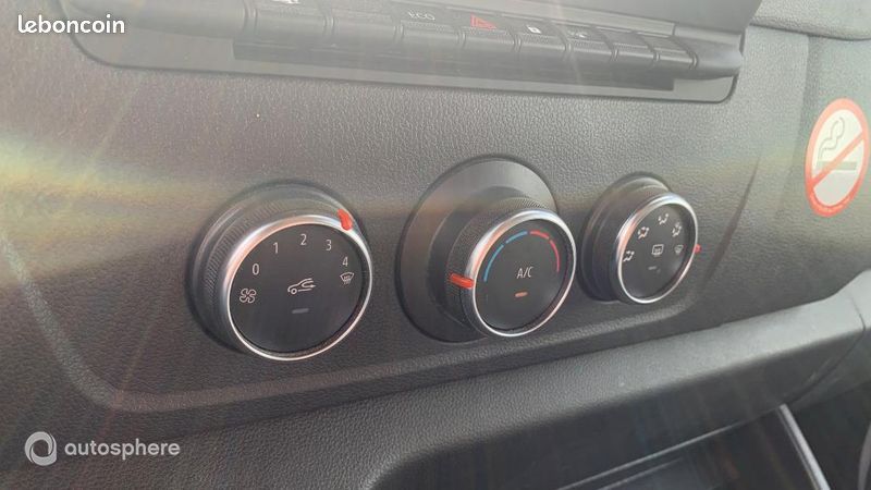 Renault Master Véhicule utilitaire ou Société F3500 L2H2 2.3 Blue dCi 135ch Confort Euro6 (image 16)