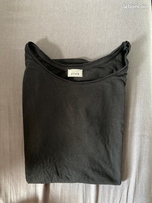 T shirt (image 1)