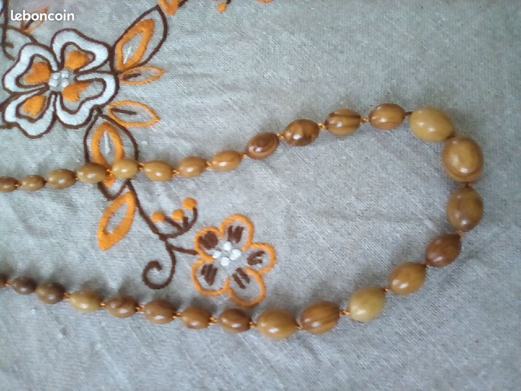 Collier vintage bois d'olivier (image 2)