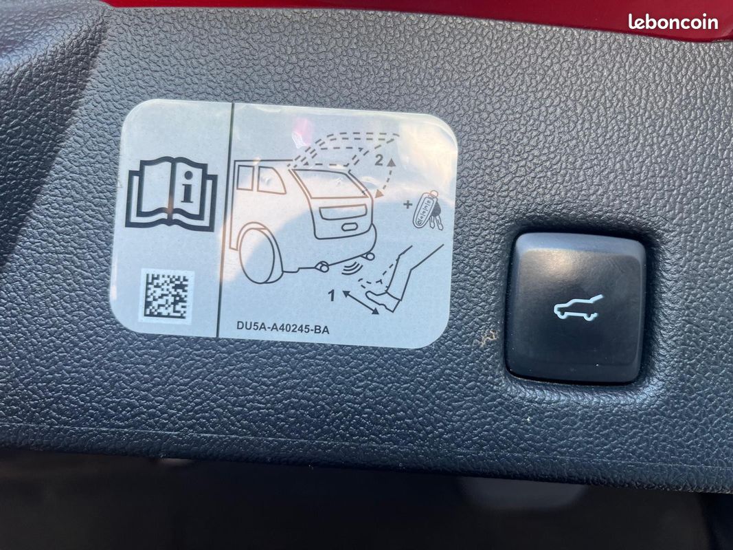 FORD KUGA 2.5 Duratec 225 ch PHEV e-CVT ST-Line CAMERA DE RECUL - DETECTEUR D'ANGLE MORT - REGULATEUR ADDAPTAT (image 15)