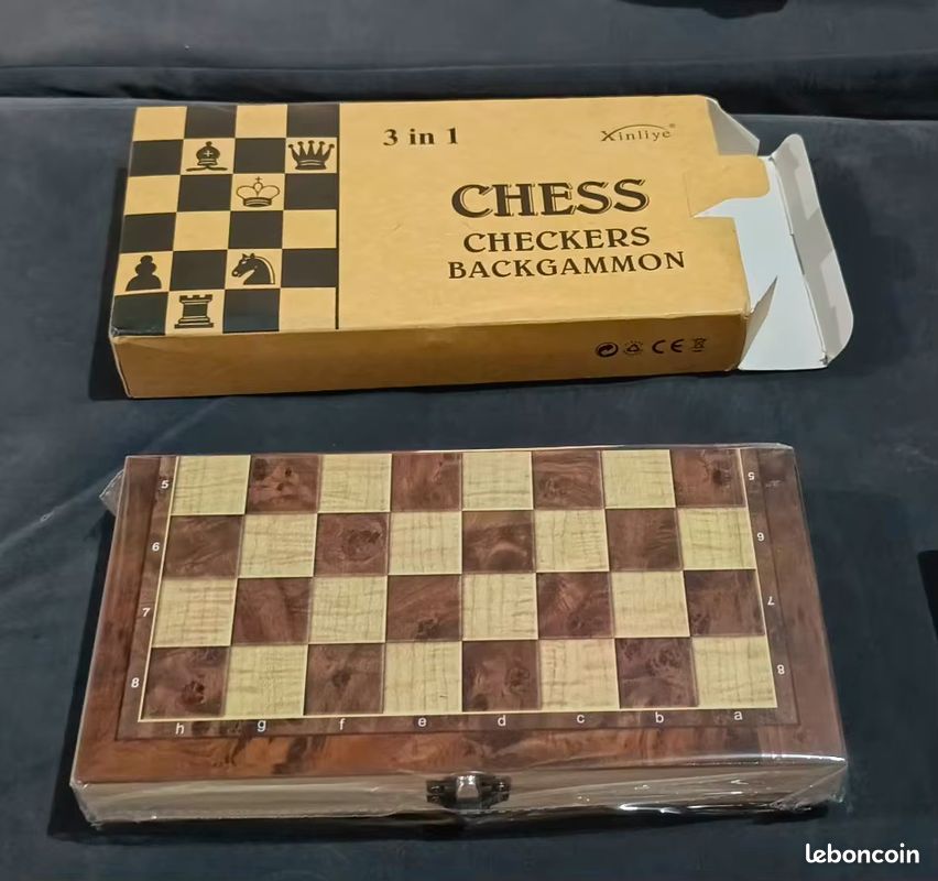 Compare Jeu de société, Coffret de jeu 3en1 – Echecs, Dames, Backgammon en bois Price Compare Jeu de société, Coffret de jeu 3en1 – Echecs, Dames, Backgammon en bois Price