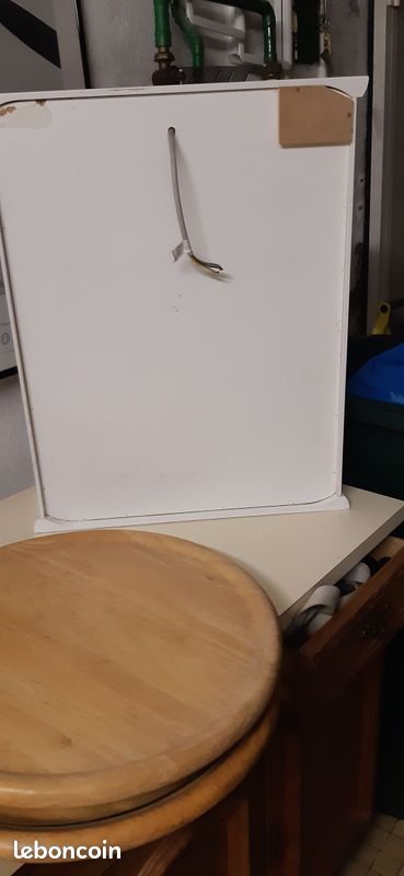 Armoire de toilette (image 1)