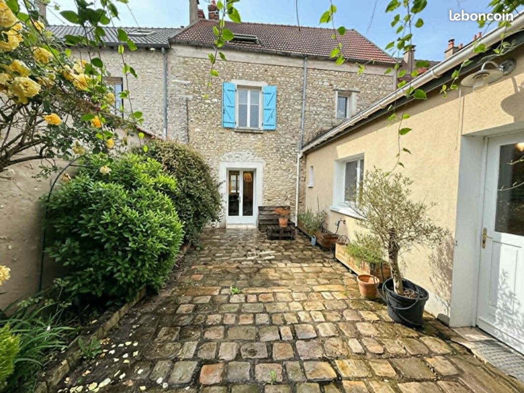 Maison 6 pièces 127 m² · à Étampes · 127 m² · 299 720 €