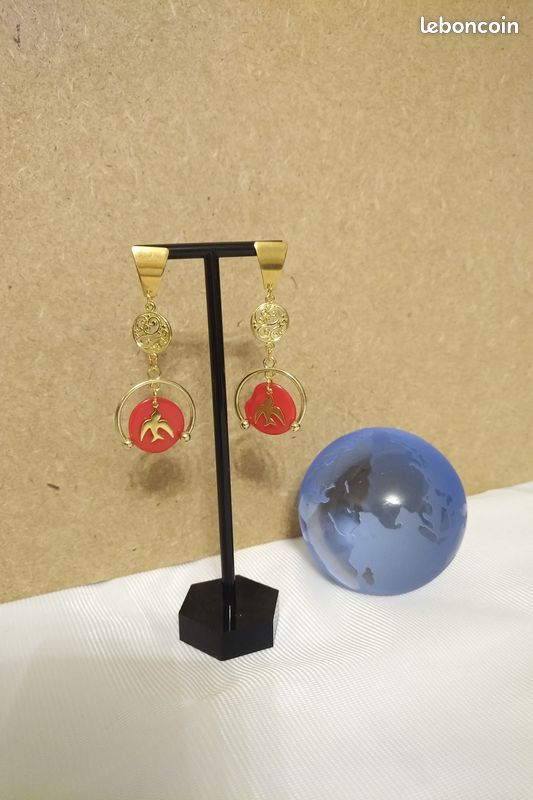 Boucles d'oreille rouge et or (image 8)