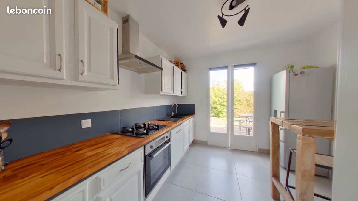 Maison 5 pièces 117 m² · à Vouillé · 117 m² · 225 000 €