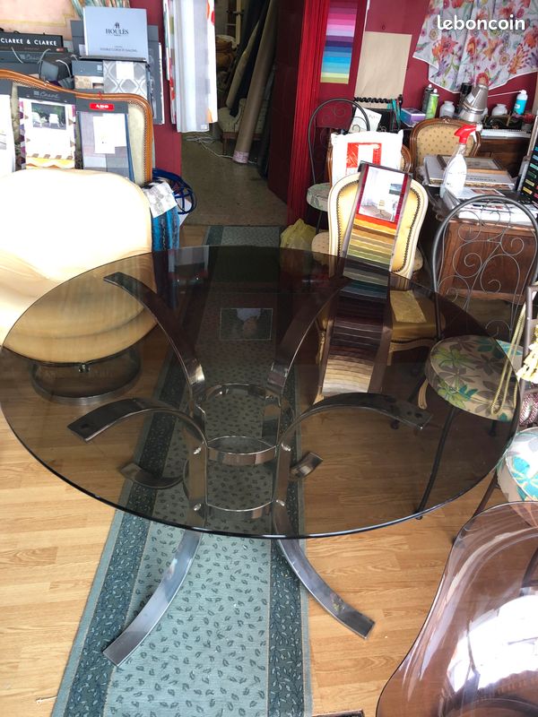 Table à manger chrome et verre (image 2)