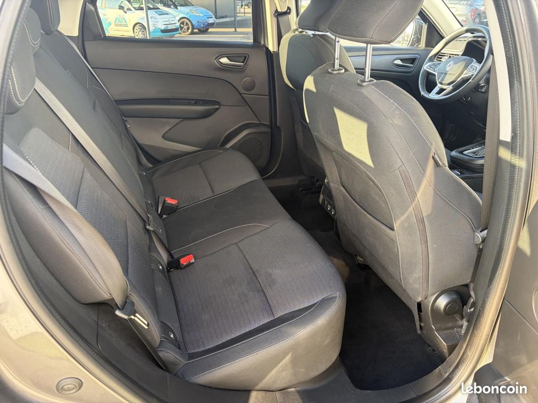 Renault arkana (2) 1.3 mild hybrid 140 evolution edc gsr2 (image 19)