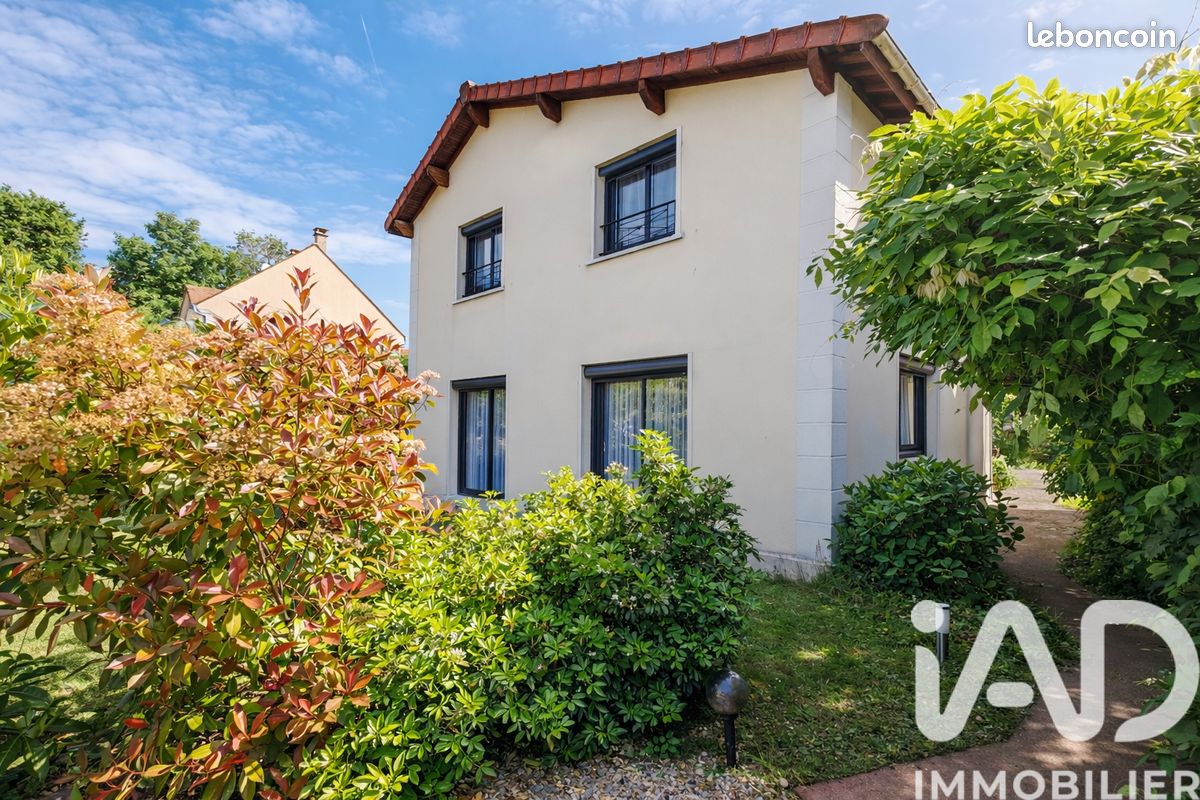 Maison 8 pièces 204 m² · à Villemoisson-sur-Orge · 204 m² · 469 000 €