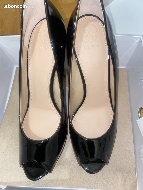 Talons de la marque Guess (image 6)