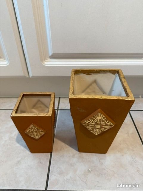 Duo de Vases Géométriques – Style Terracotta & Doré Antique (image 1)