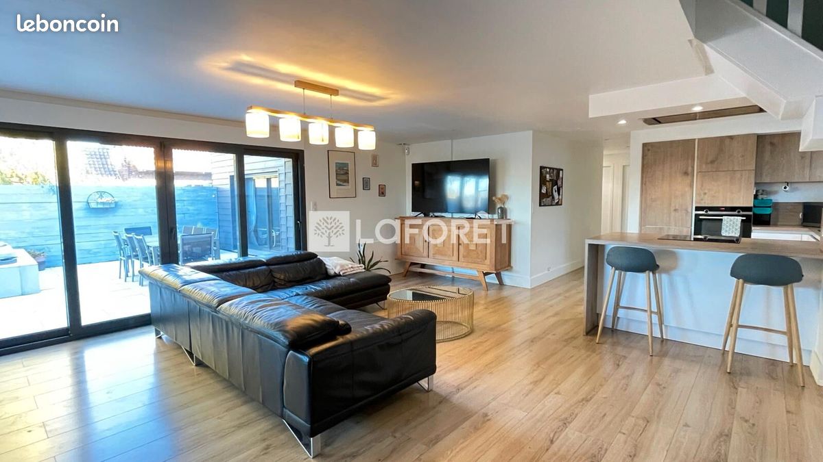 Maison 7 pièces 175 m² · à Mérignies · 175 m² · 412 000 €