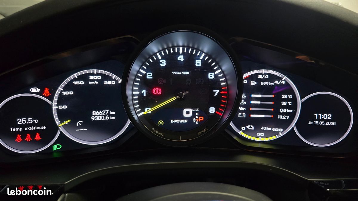 PORSCHE CAYENNE 3.0 E-HYBRID 462H 340 PHEV 14.1KWH PLATINUM EDITION BVa (image 28)