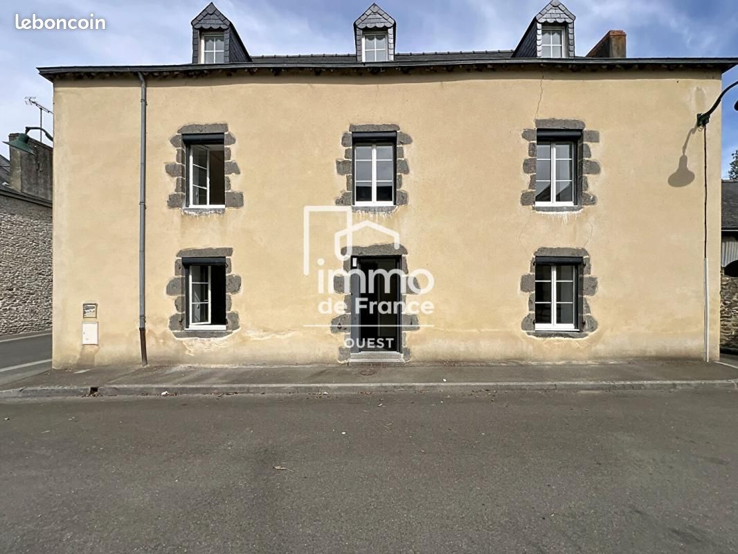 Maison 5 pièces 145 m² · à Saint-Georges-sur-Erve · 145 m² · 750 €/mois