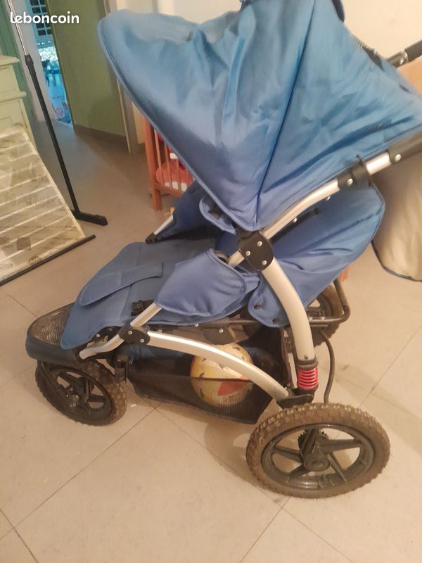Poussette 3 roues à récupérer sur place (image 5)
