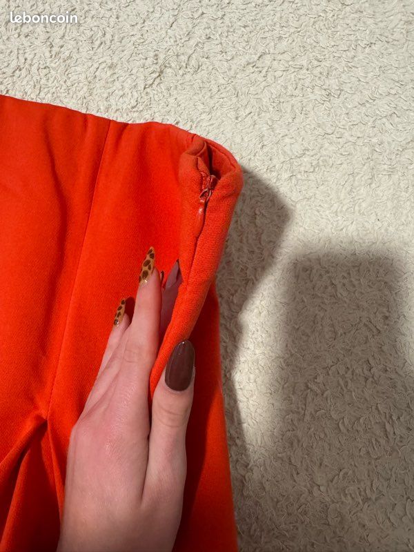 Jupe short rouge Zara (image 2)