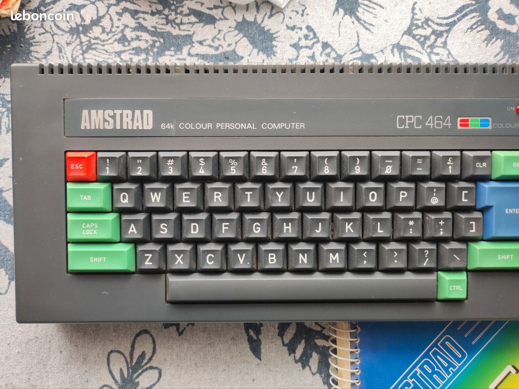 LOT DE 25 K7 amstrad 464 / 664 / 6128 K7 cassette loose testée EUR 95,00 - FR