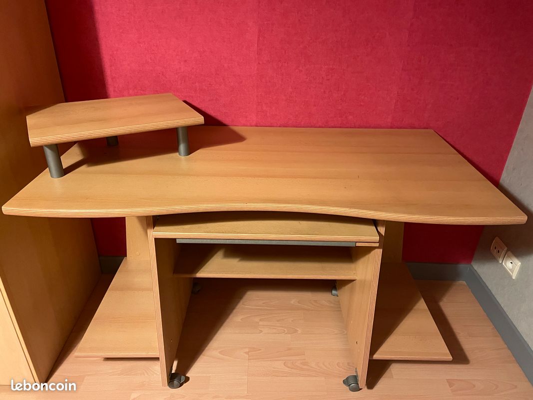 Bureau informatique (image 1)