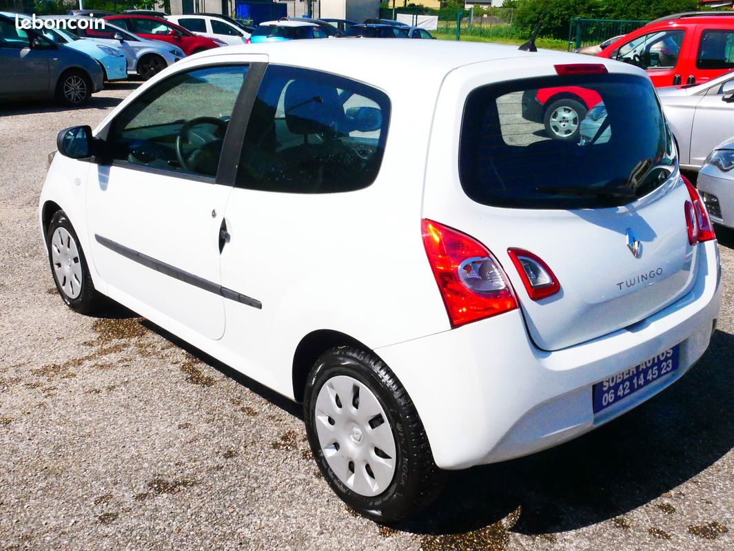 Renault twingo life eco2 1.2 16v 75cv 47850 km clim ct 2028 gie 1 an (image 3)
