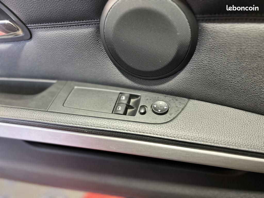 BMW SERIE 3 330d xDrive Coupé Edition M Sport - BVA COUPE E92 LCI 330d xDrive PHASE 2 (image 18)