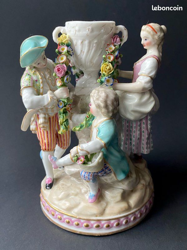Belle groupe en porcelaine ancienne polychrome de Saxonie (image 1)