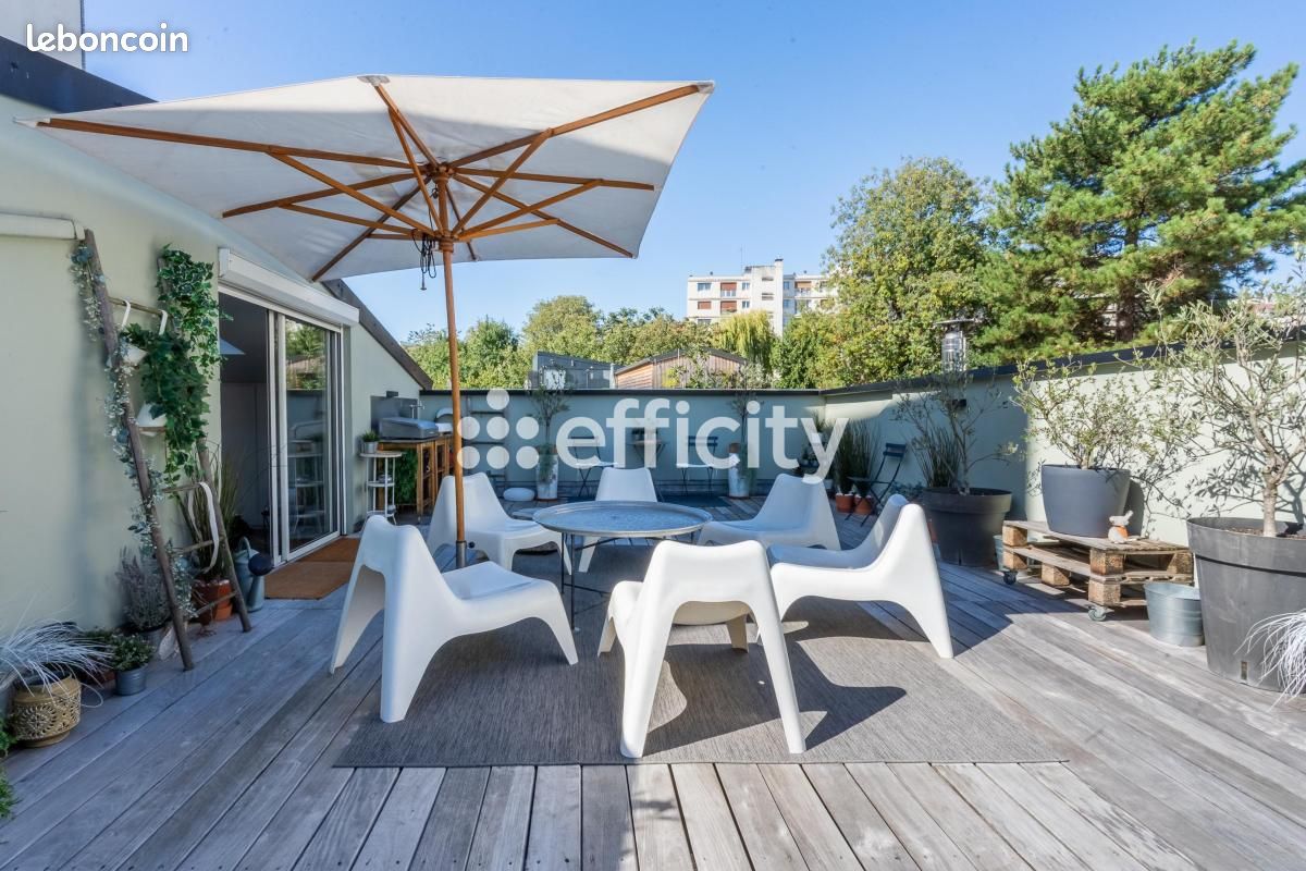Maison 10 pièces 259 m² · à Montreuil · 259 m² · 1 190 000 €
