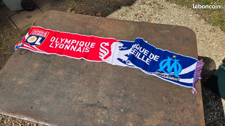 Écharpe Maillot Domicile 25-26 - Olympique Lyonnais