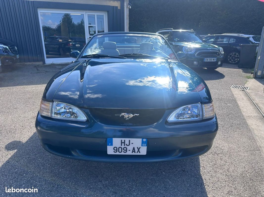 FORD MUSTANG 4 V6 3.8L Cabriolet 142cv (image 8)