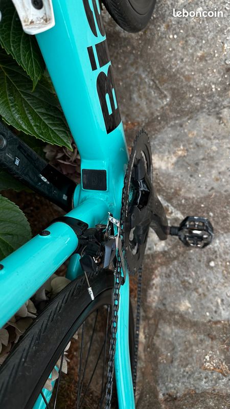 Vélo route électrique Bianchi (image 6)