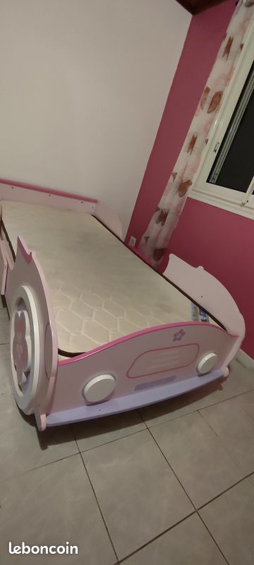 Lit voiture fille (image 2)